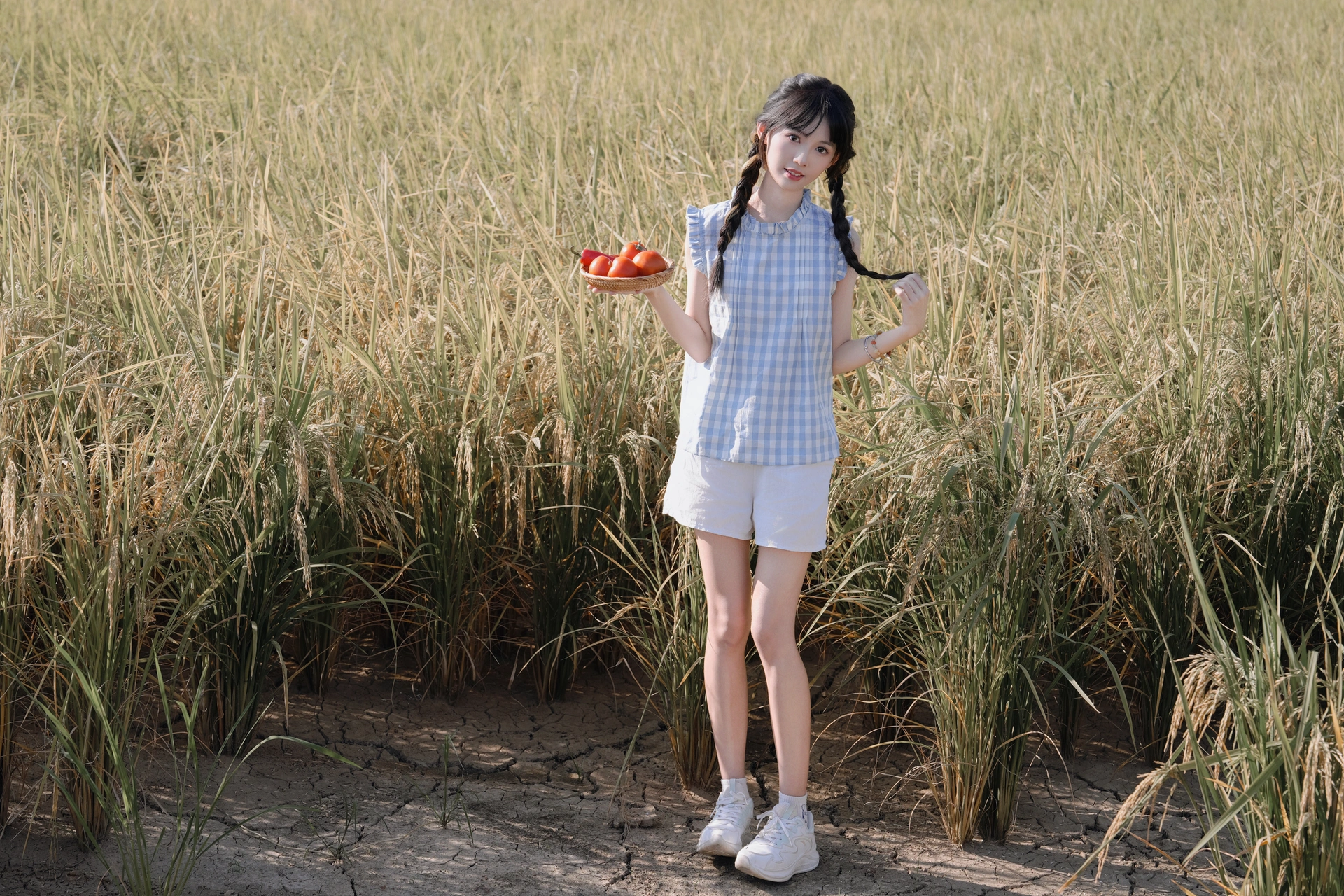 [YITUYU艺图语]2024.12.14 花田稻香，少女轻颜 小乐 3